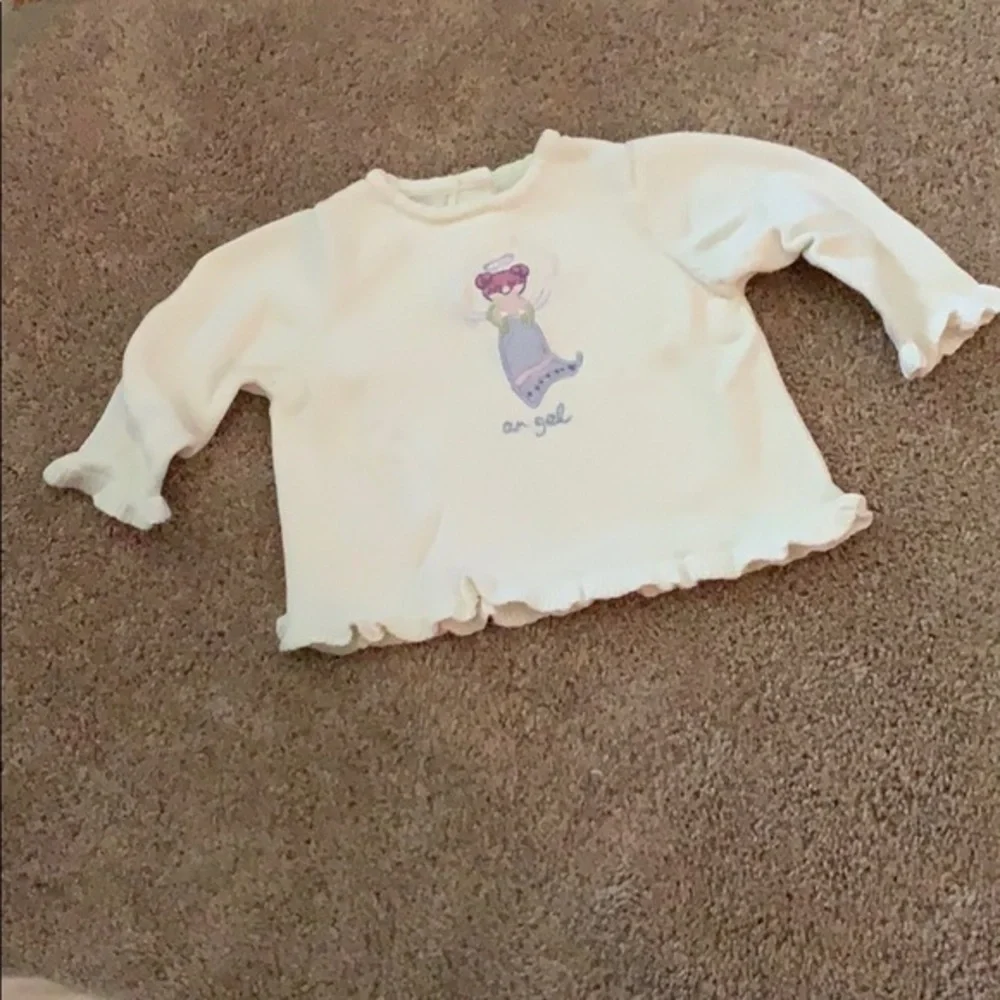 Angel Sweater 12-18 months Pre Owned